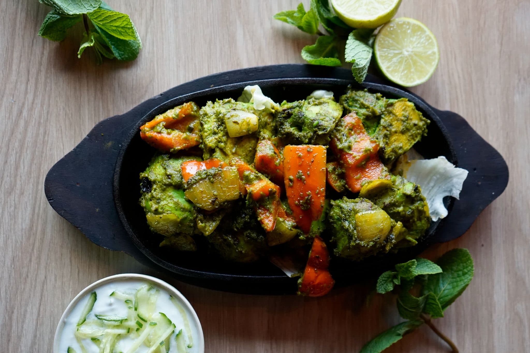 Chicken Hariyali Tikka 8pcs. + plain naan 